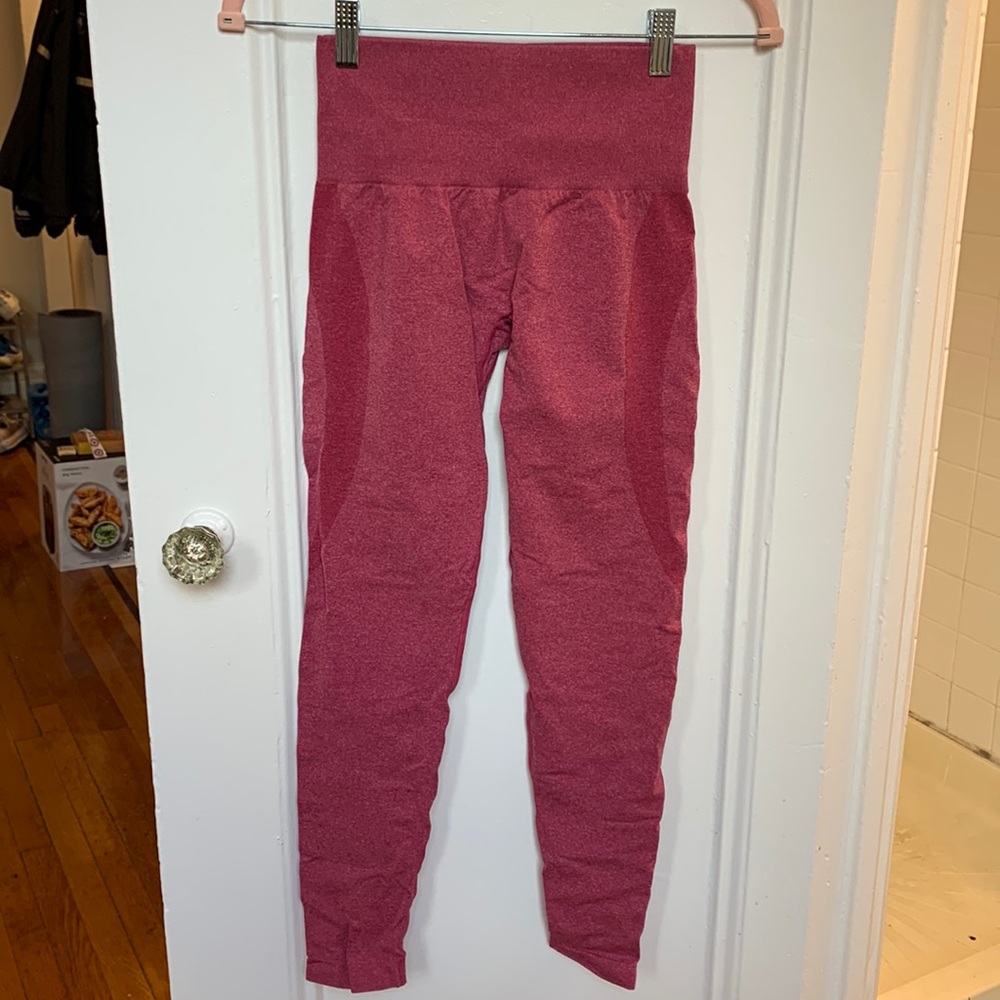 NVGTN Crimson Contour Leggings